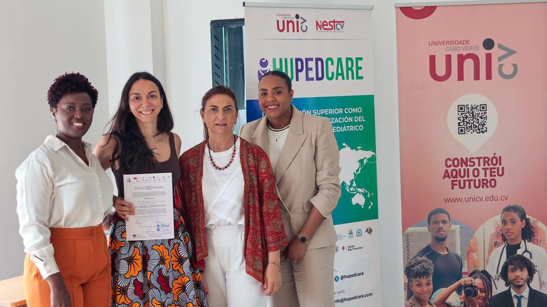 esther unicv - Esther Angelica Luiz Ferreira.jpg