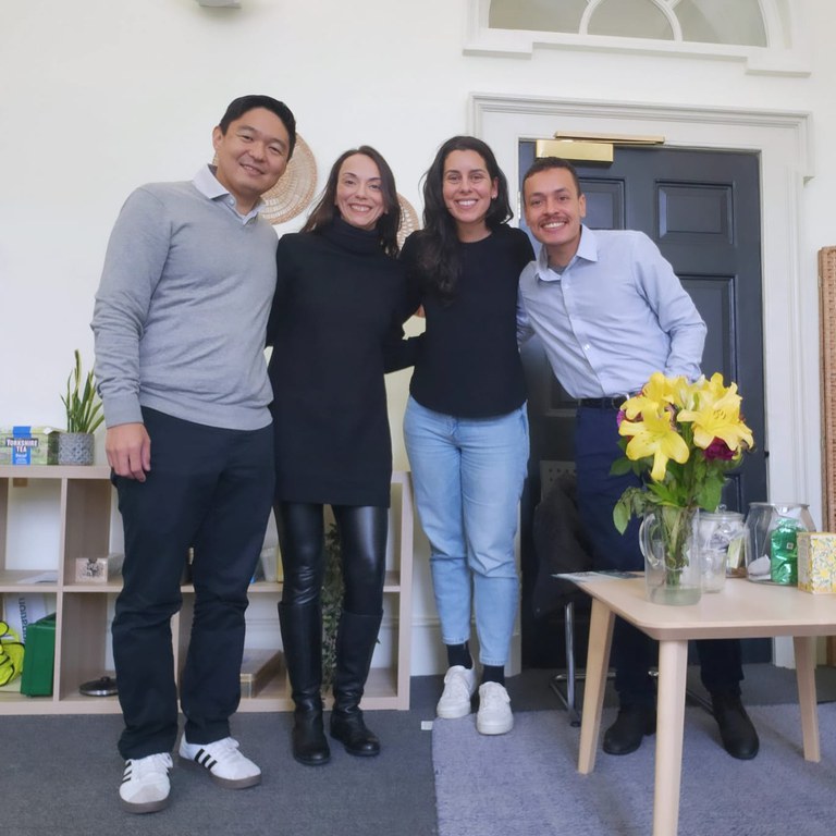 londres e laura - Esther Angelica Luiz Ferreira.jpeg